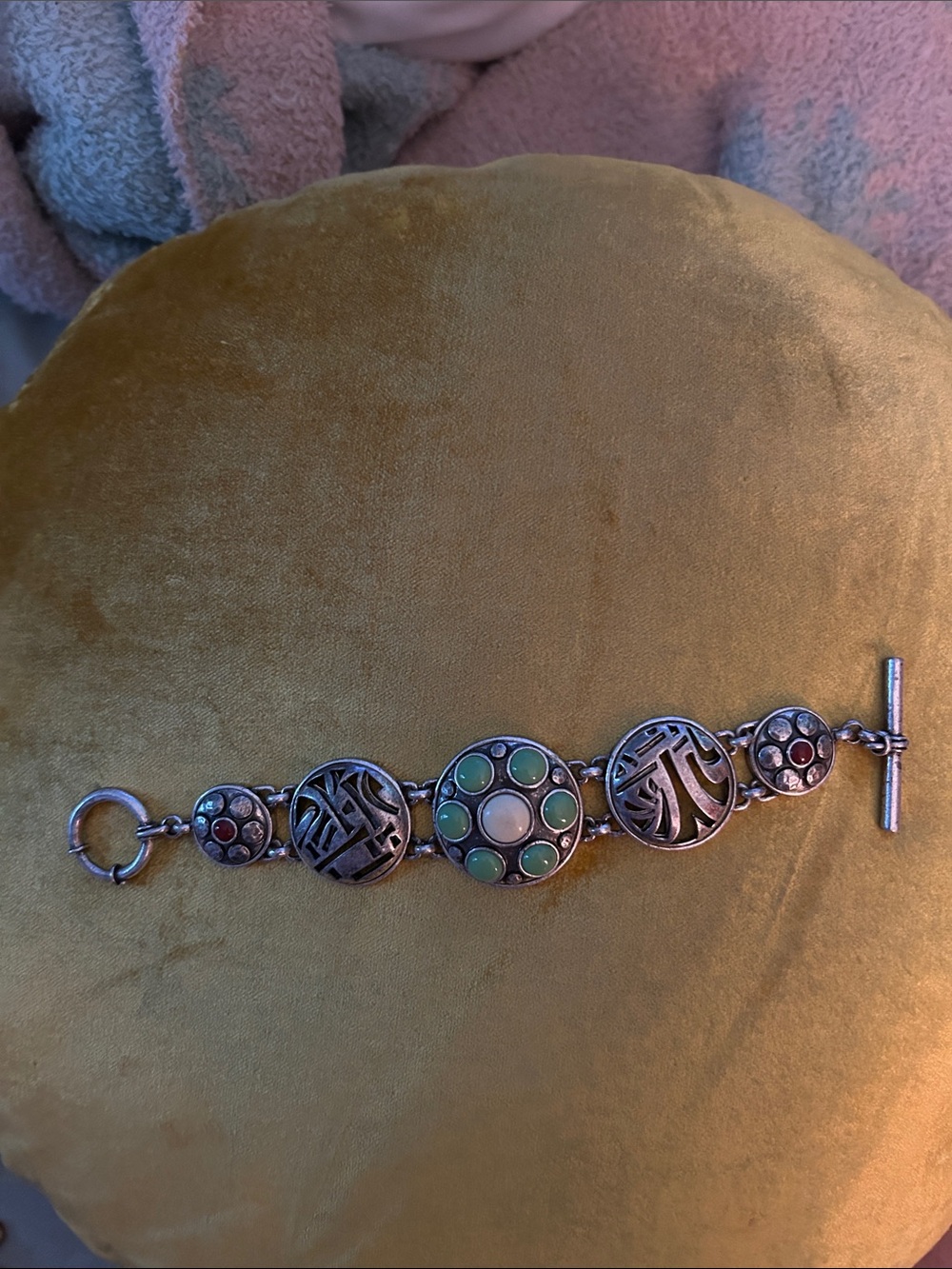 Silver Green Stone Floral Motif Bracelet - Picture 10 of 10